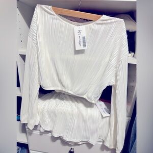 Brand new size medium two pieces set